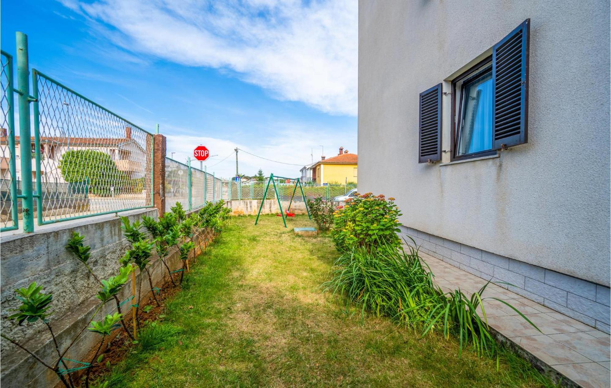 Awesome Apartment In Pula With Wifi ภายนอก รูปภาพ